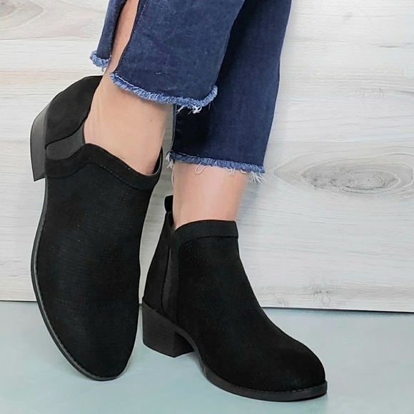 New! Black Suede Side V Cut Ankle Bootie - Picture 2 of 6